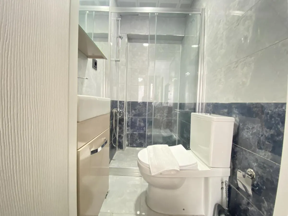 New Studio 1 Min To Trump Mall And Metro In Sisli 이스탄불 0*,