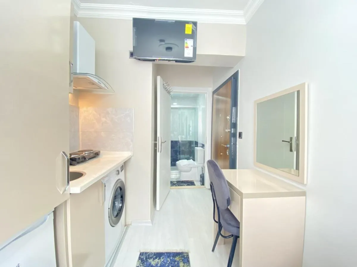 New Studio 1 Min To Trump Mall And Metro In Sisli Istanbul Apartment